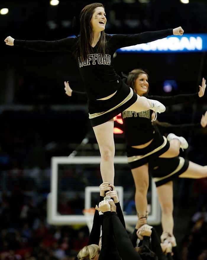 Wofford-cheerleader.jpg